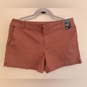 Maroon mocha? New York and company women’s shorts size 6. NWT